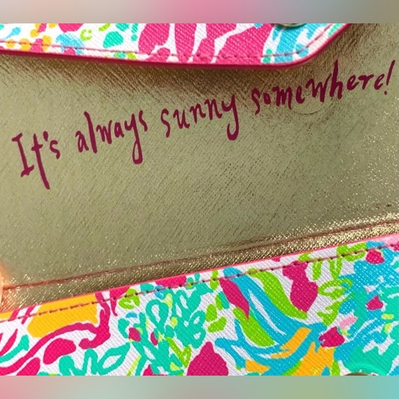 Lilly Pulitzer Spot Ya Collapsible Sunglass Case - Picture 9 of 9